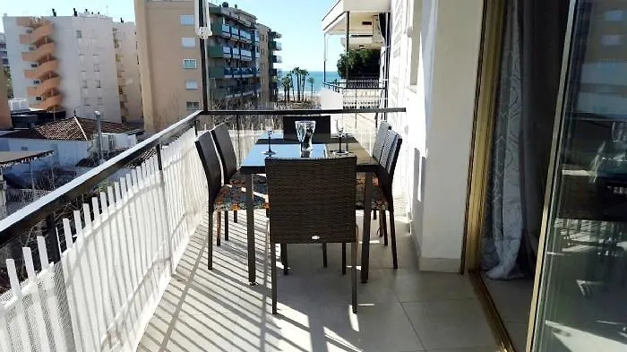 דירות סאלו Apartamento Delfos ספרד